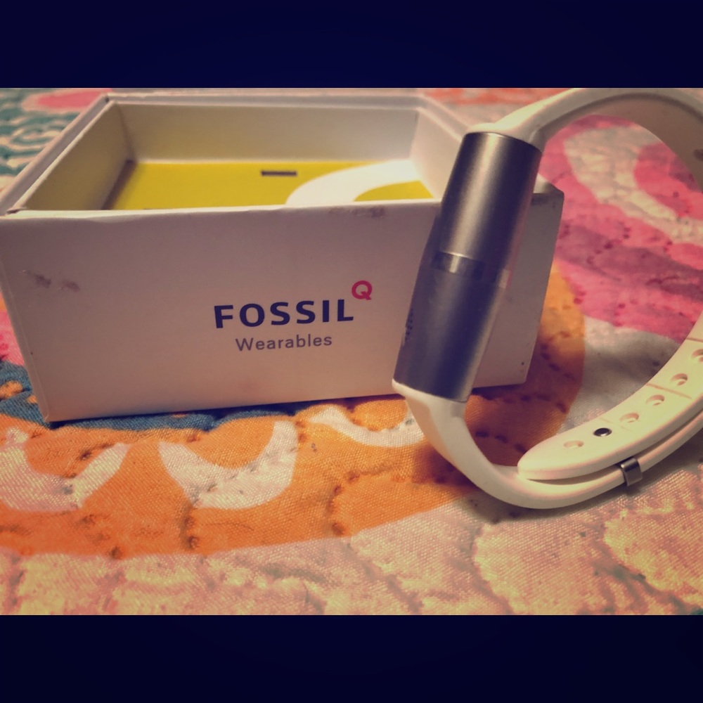 Fossil Q motion band